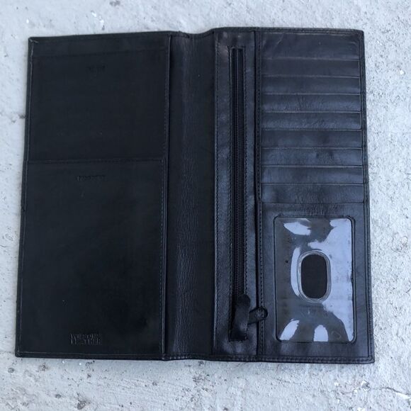 Wilson leather travel, wallet - Picture 3 of 5